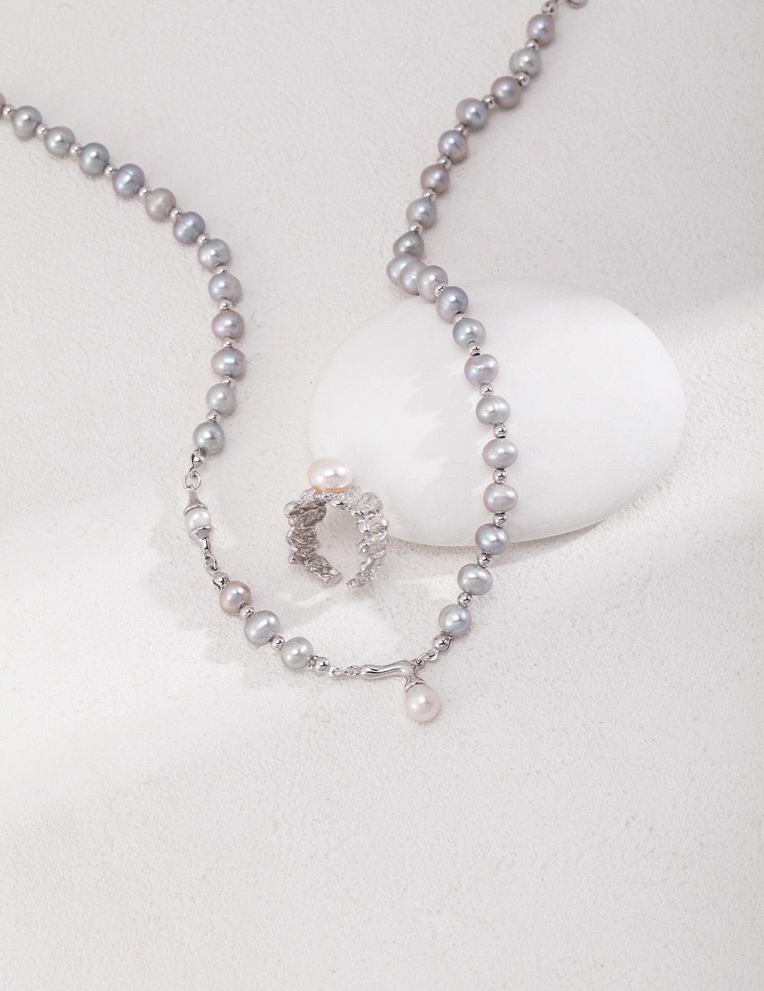 Ava Pearl Pendant Necklace - Lia Atelier