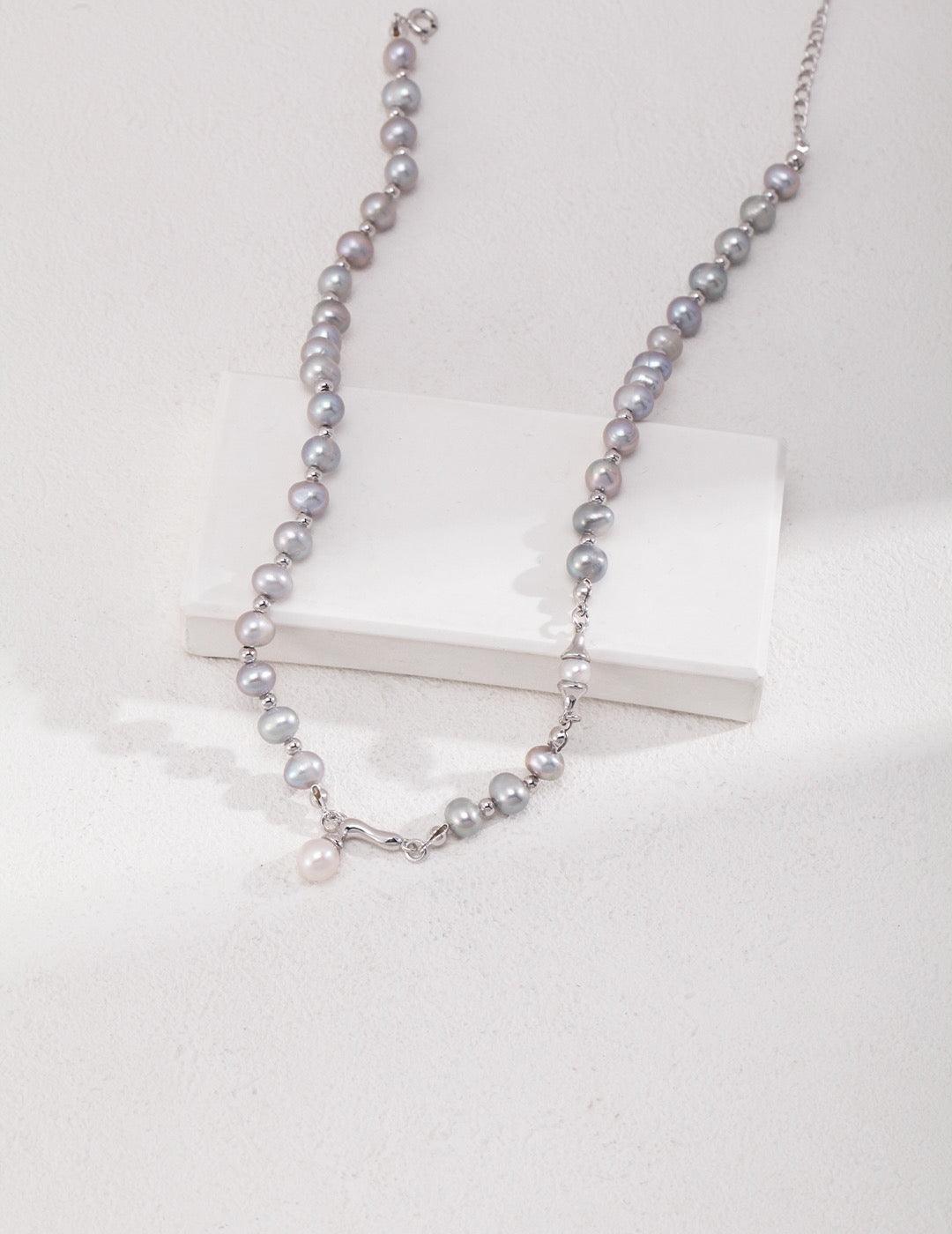Ava Pearl Pendant Necklace - Lia Atelier