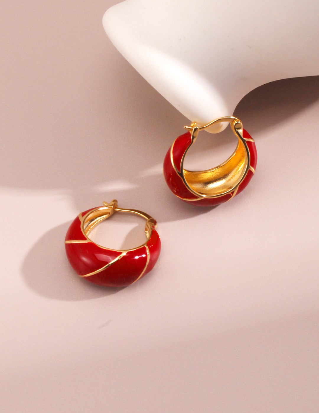 Crimson Enamel Twist Gold Hoop Earrings