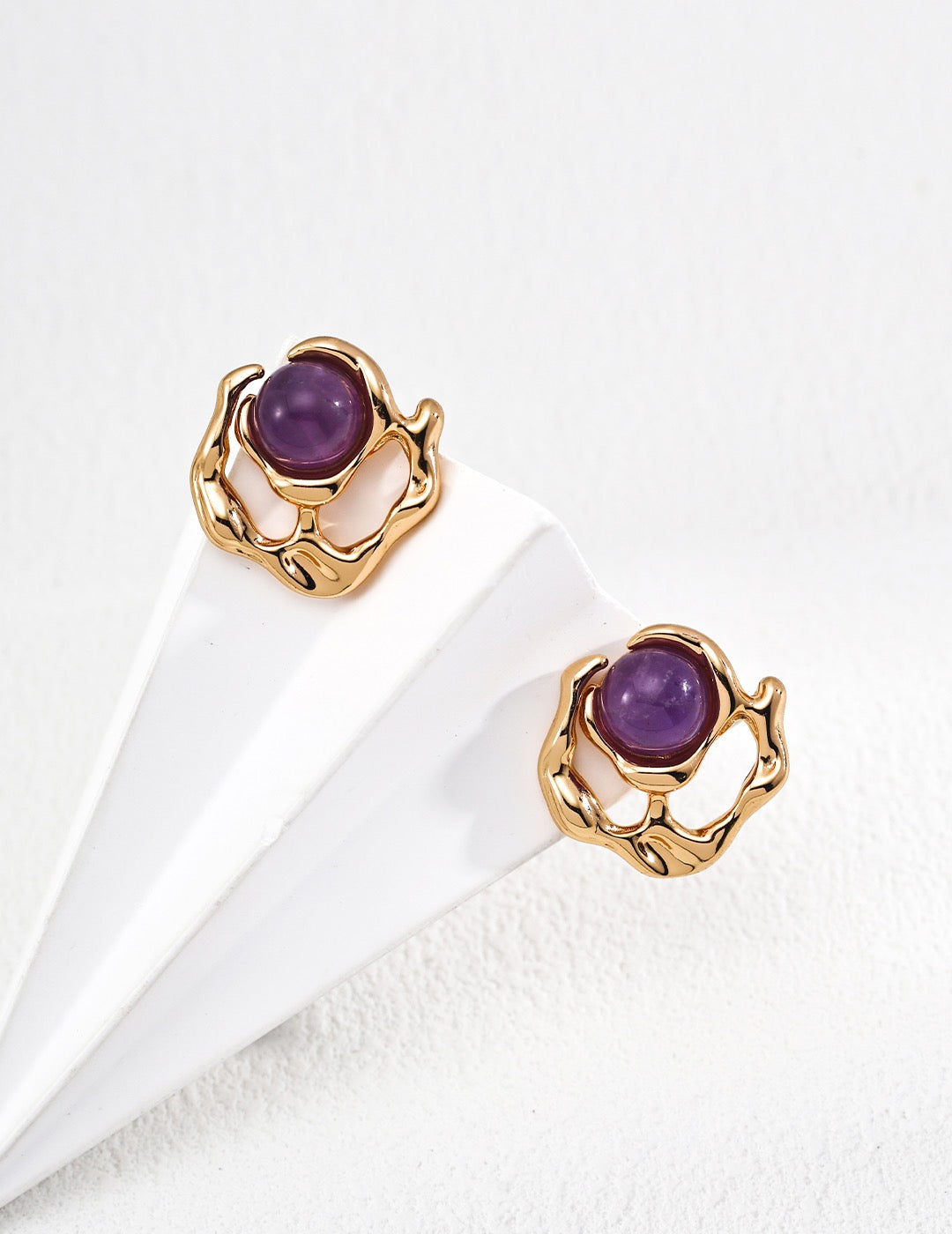 Amethyst Stud Earrings in 18K Gold for women