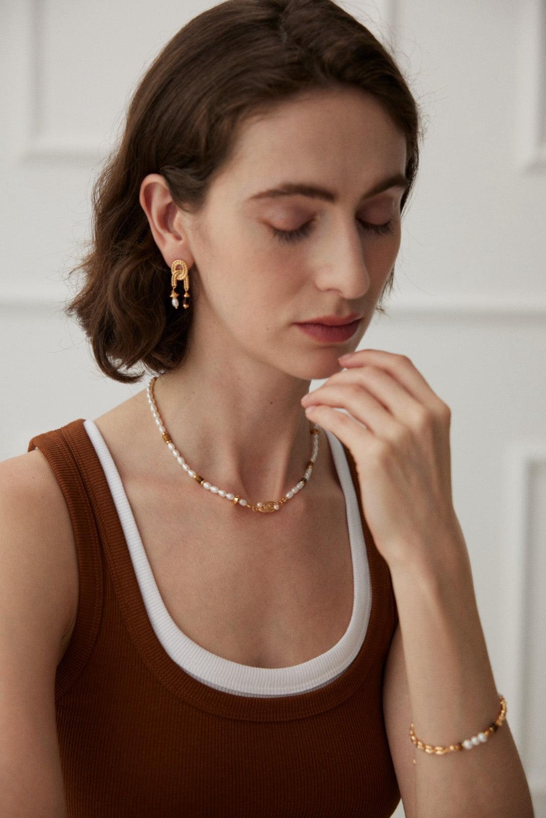 Collier œil de tigre et perles