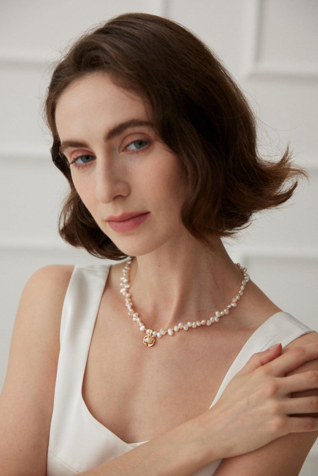 Camellia Pearl Necklace - Lia Atelier