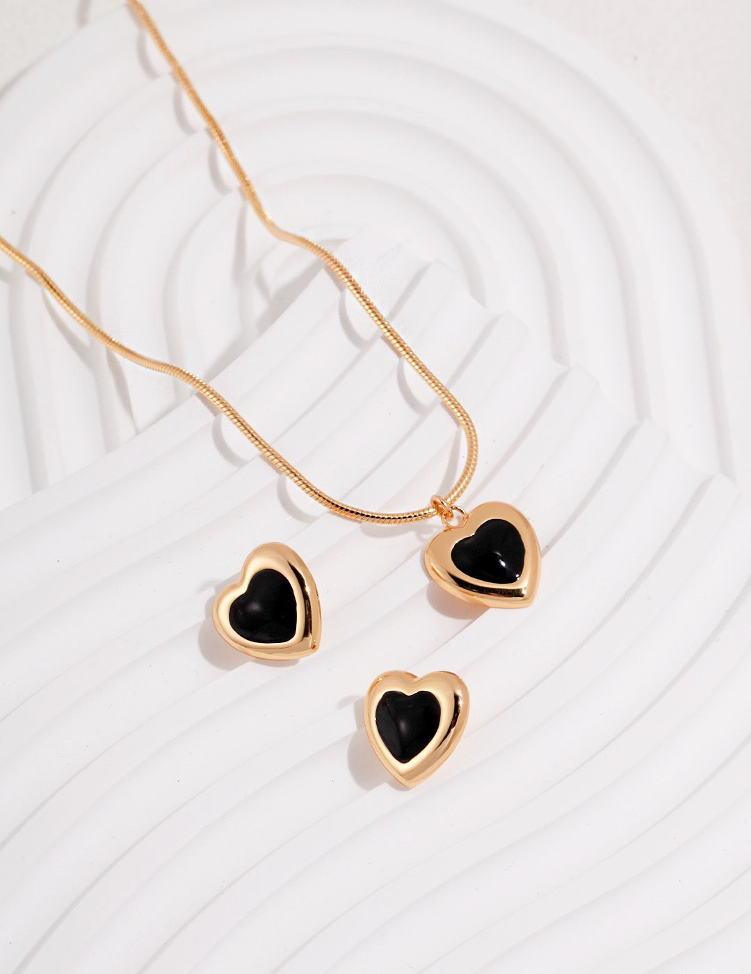 Midnight Heart Pendant Necklace