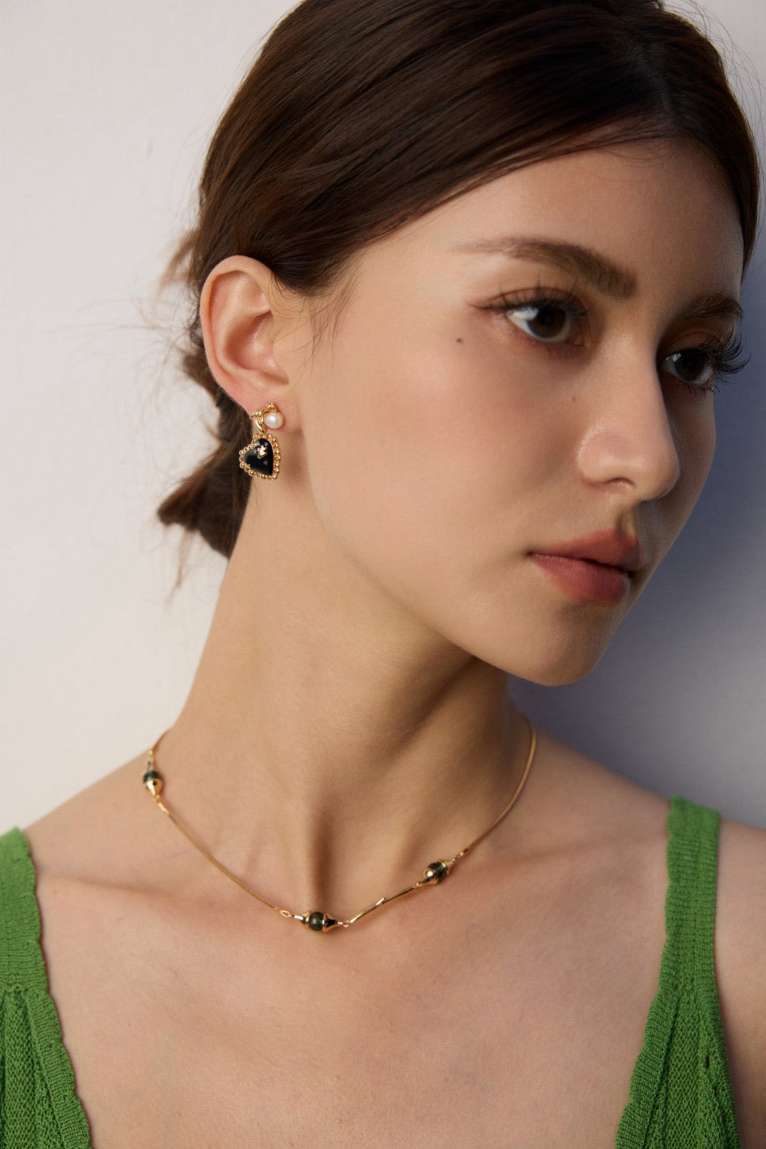 Vintage Gold Pearl Black Heart Drop Earrings