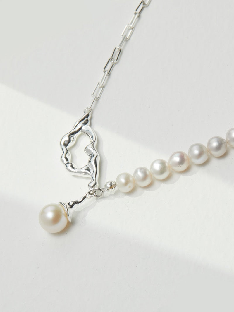 Elettra Asymmetric Pearl Necklace - Lia Atelier