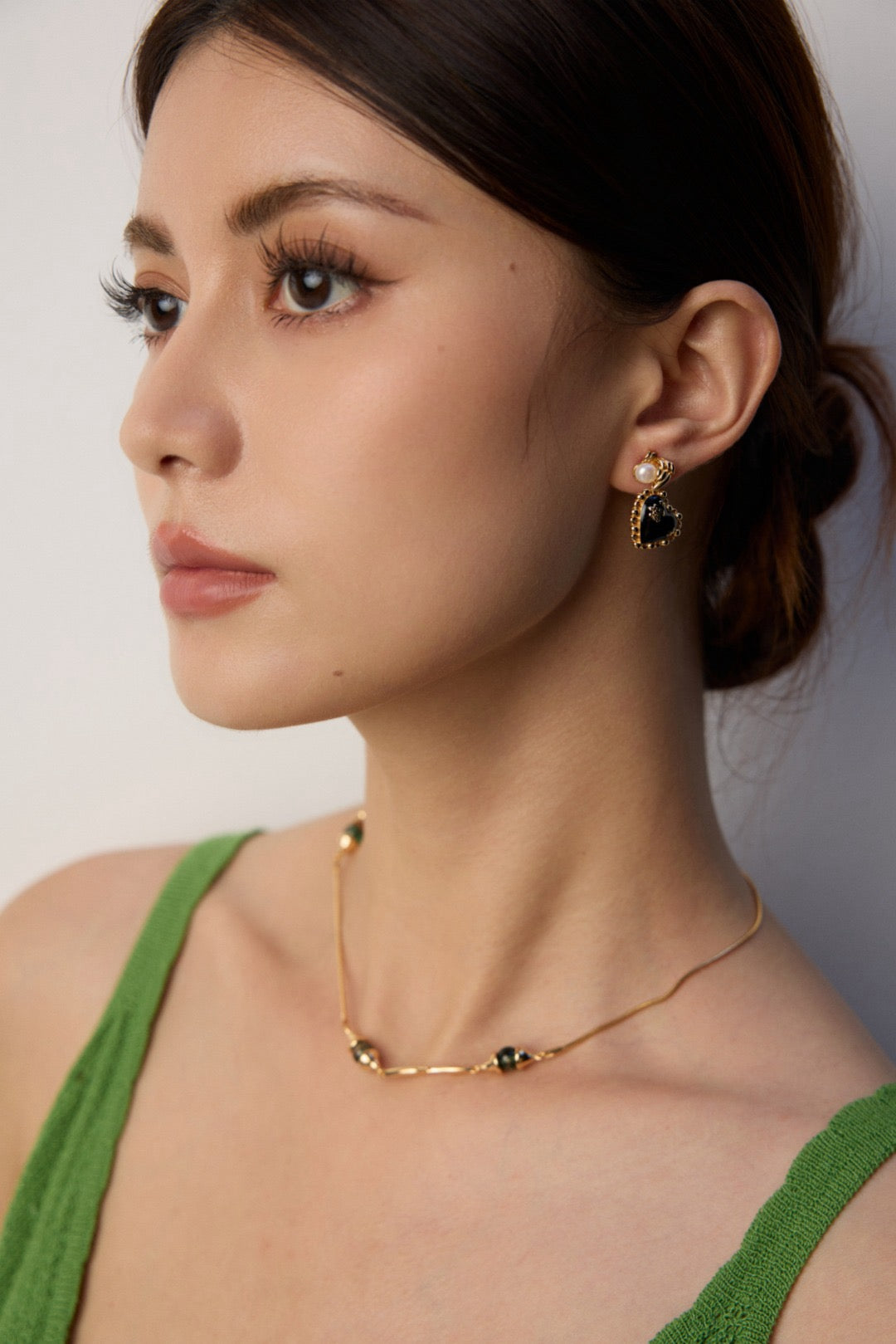 Vintage Gold Pearl Black Heart Drop Earrings