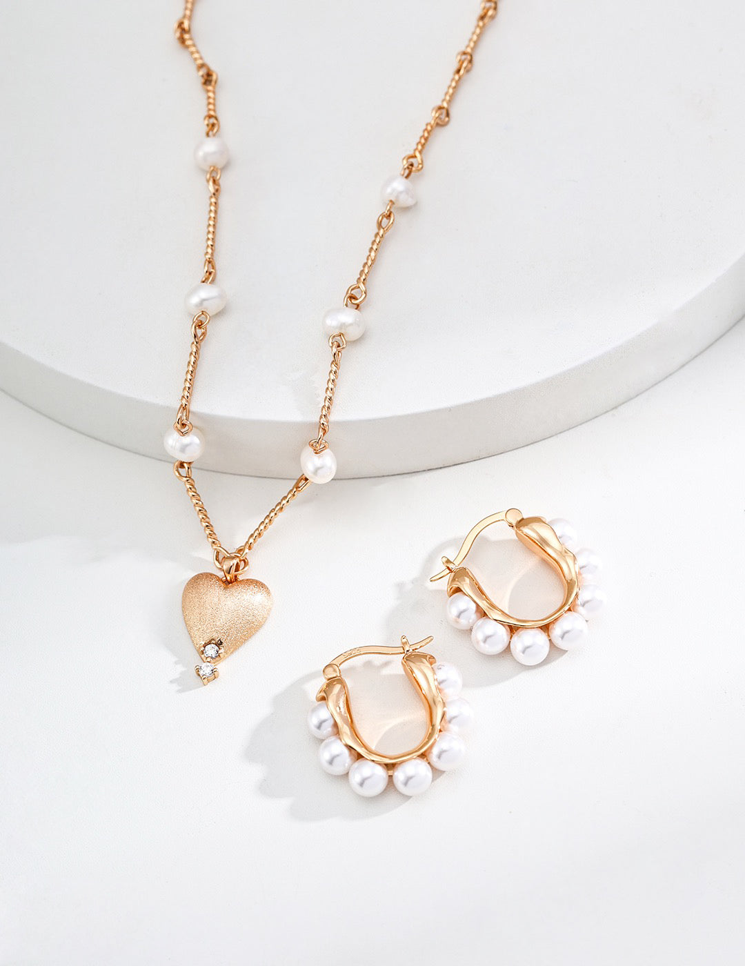 Eternal Love Pearl Necklace