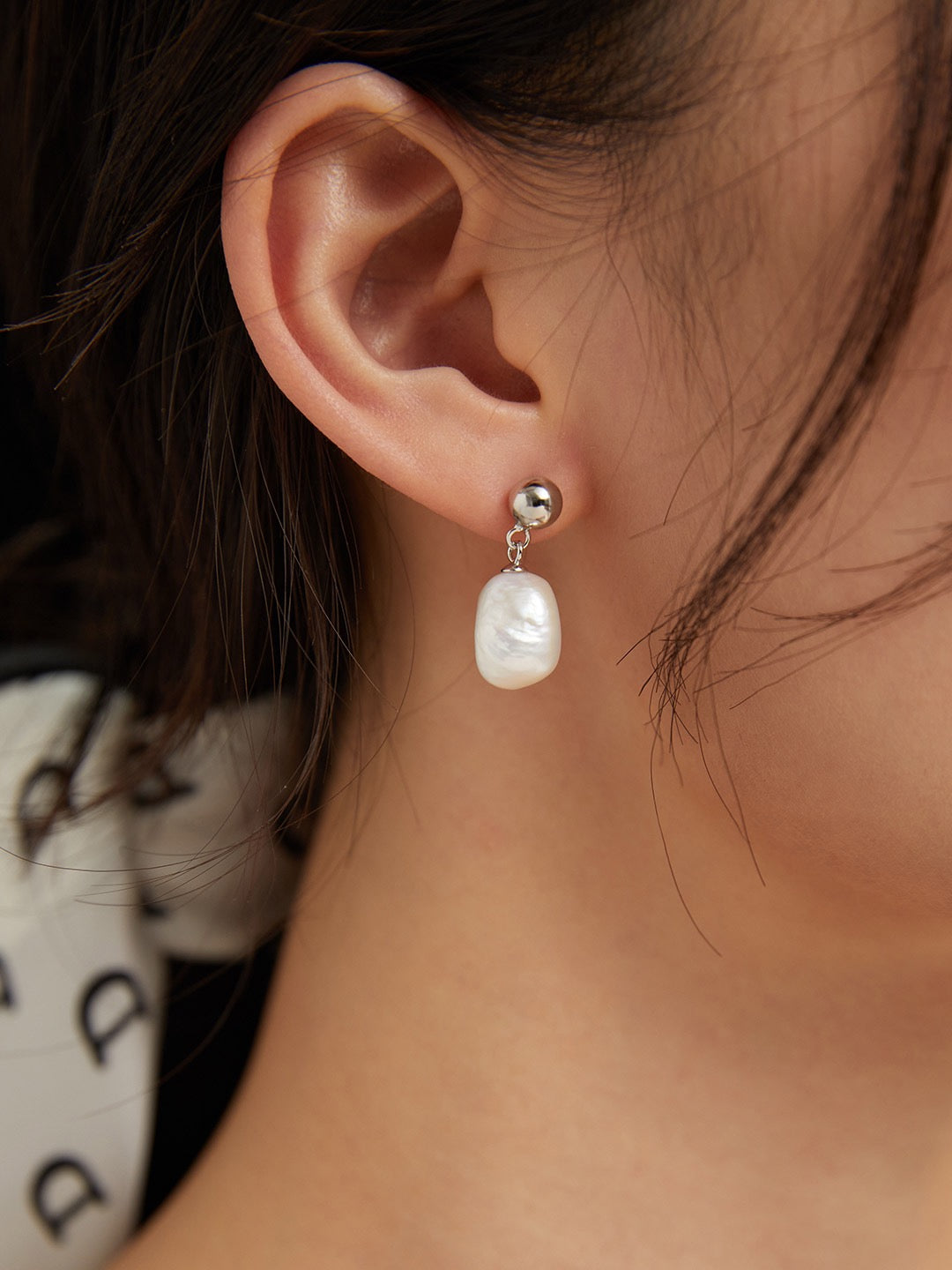 Isla Baroque Pearl Earrings