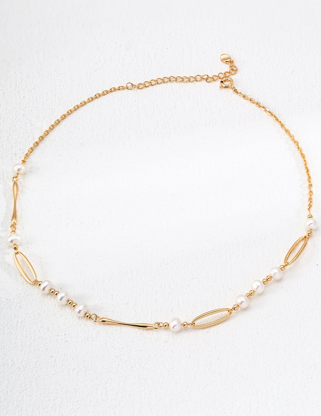 Lustre Link Pearl Necklace