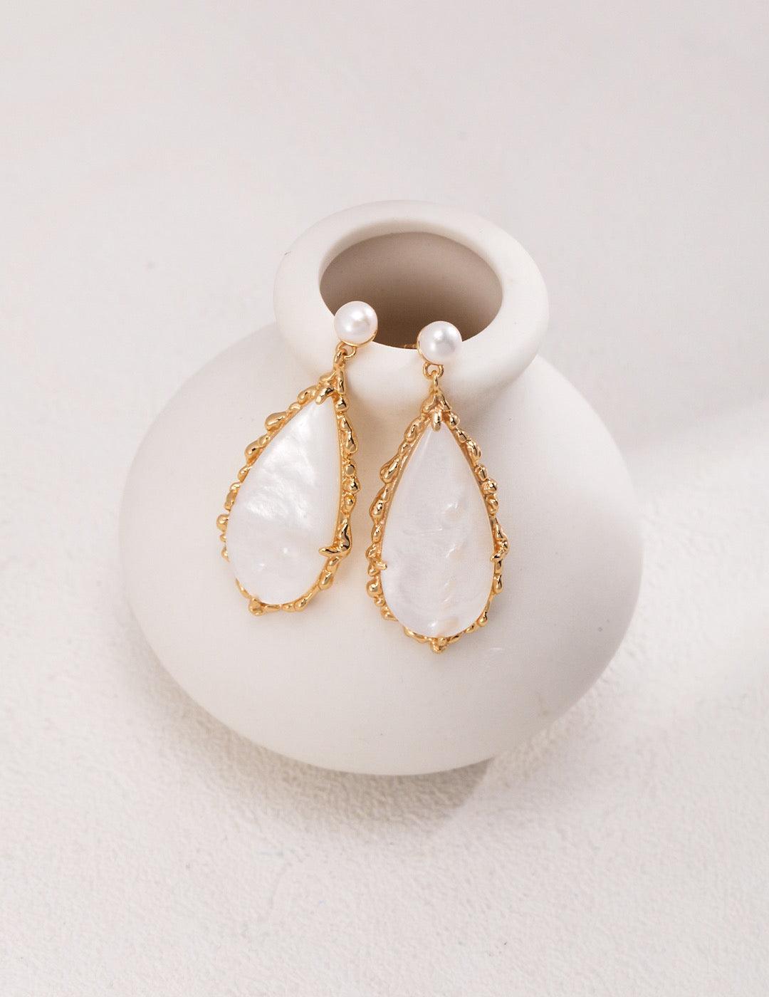 Moon Glow Earrings - Lia Atelier