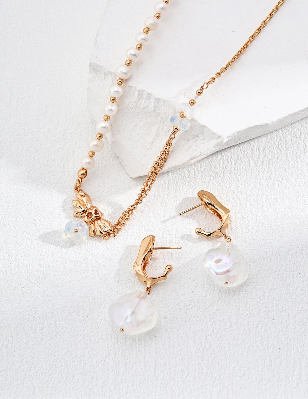 Anaya Drop Earrings - Lia Atelier