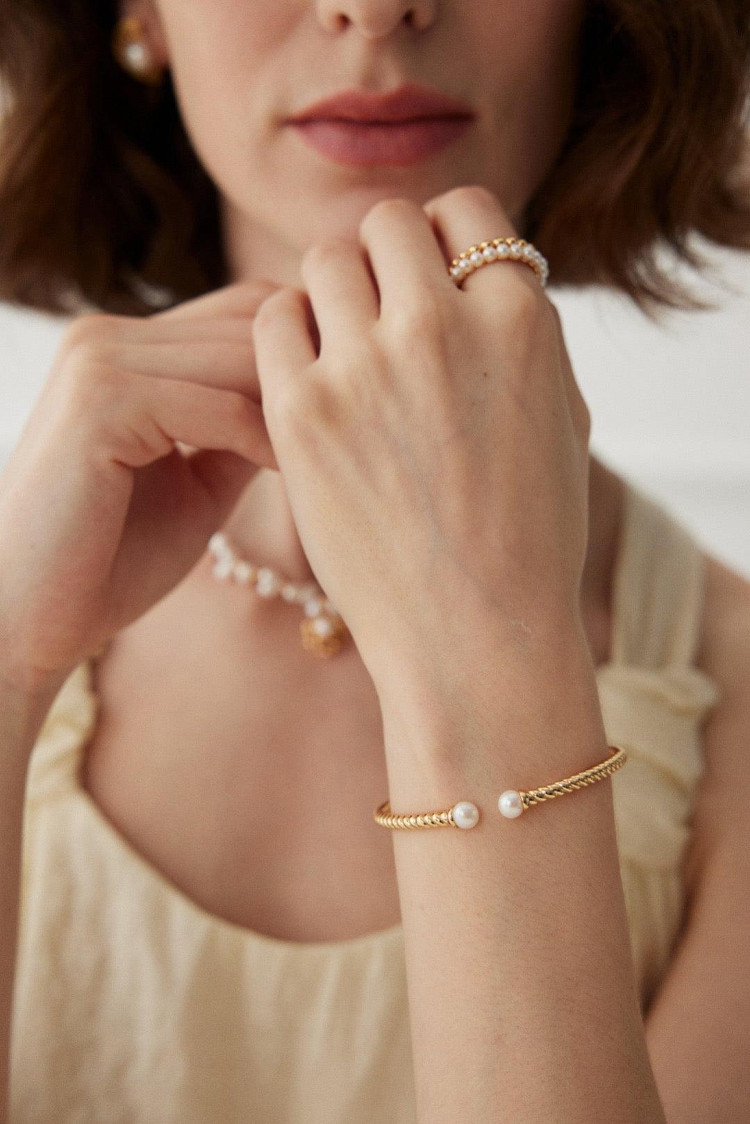 Lia Atelier | Pearl and 18k Gold Vermeil Bracelet | 18k Gold Vermeil Serenade Pearl Bracelet 