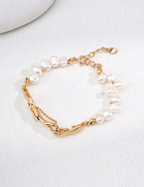 Flow Baroque Pearl Bracelet