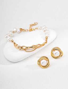 Flow Baroque Pearl Bracelet