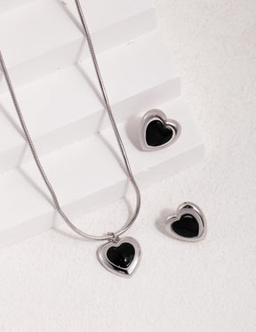 Midnight Heart Pendant Necklace