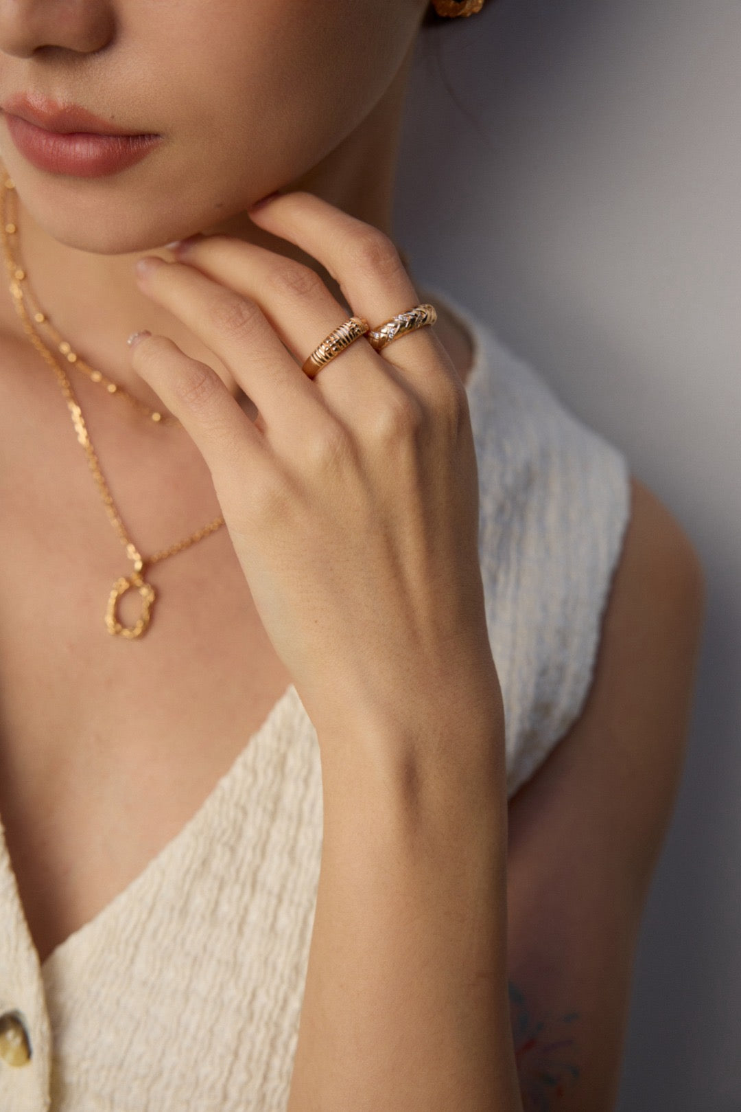 Textured Adjustable Ring - Ribbed Band Design