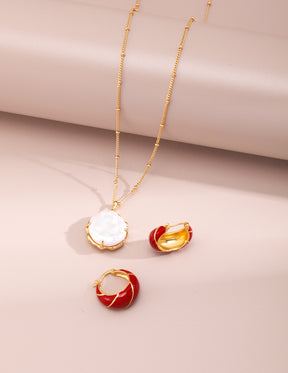 Crimson Enamel Twist Gold Hoop Earrings