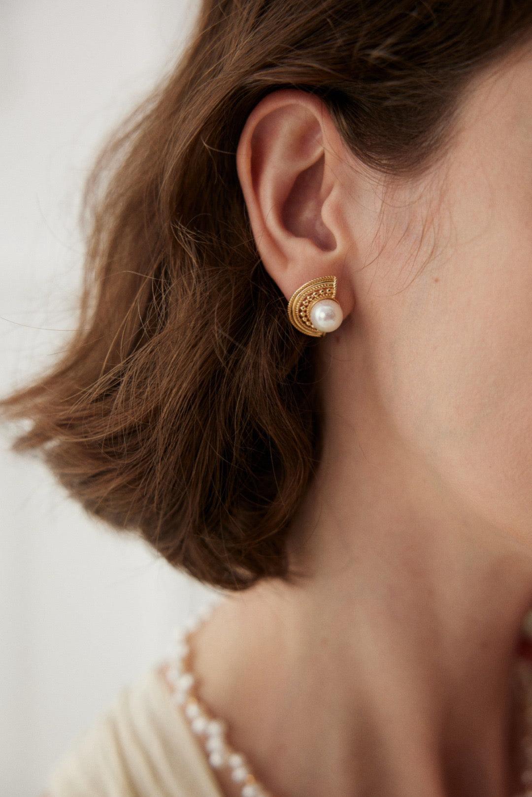 18k Gold Pearl Stud Earrings | timeless pearl stud earrings | Lia Atelier