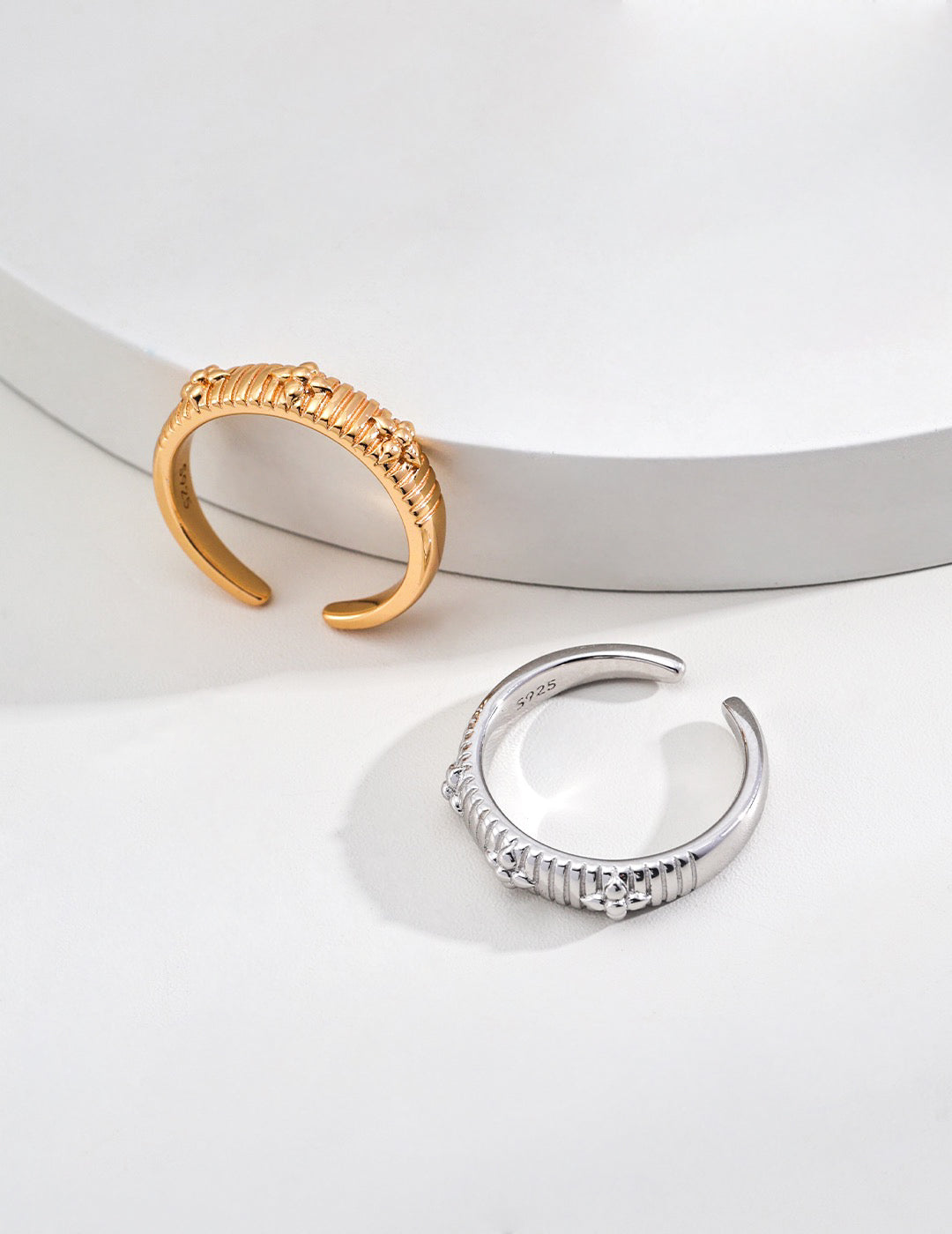 Textured Adjustable Ring - Ribbed Band Design