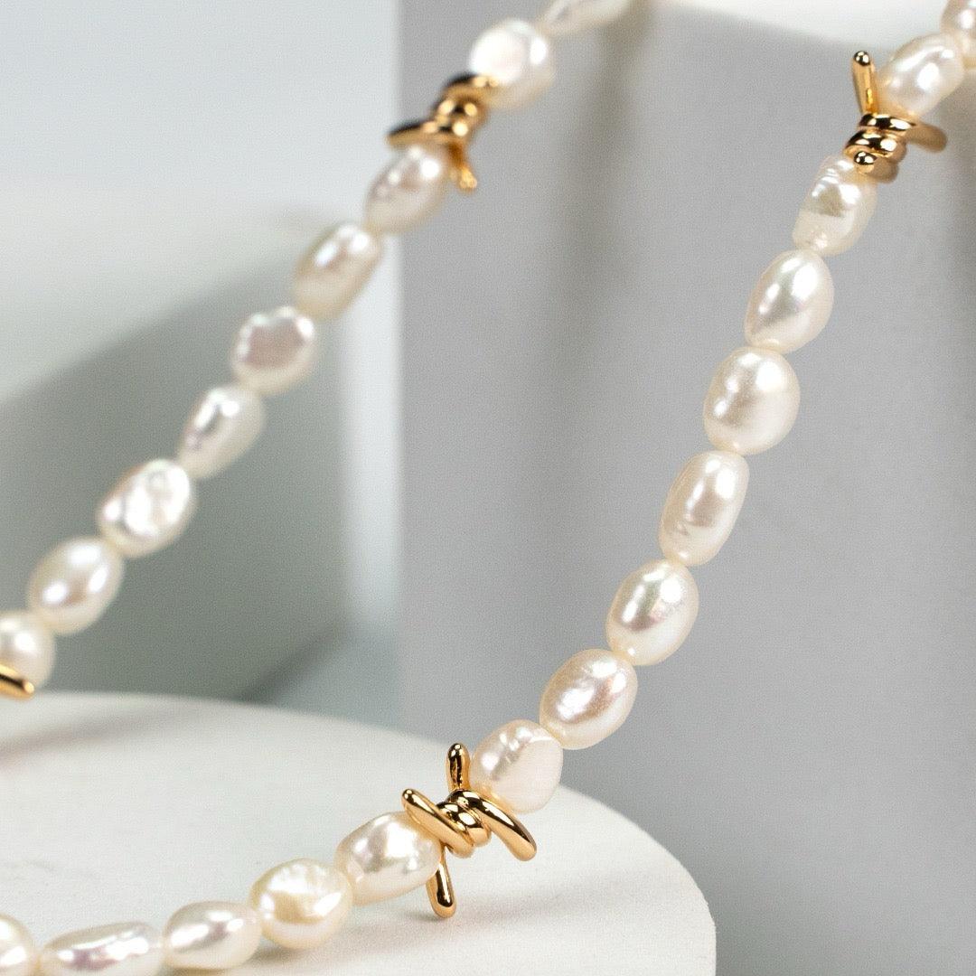 Vine Baroque Pearl Necklace - Lia Atelier