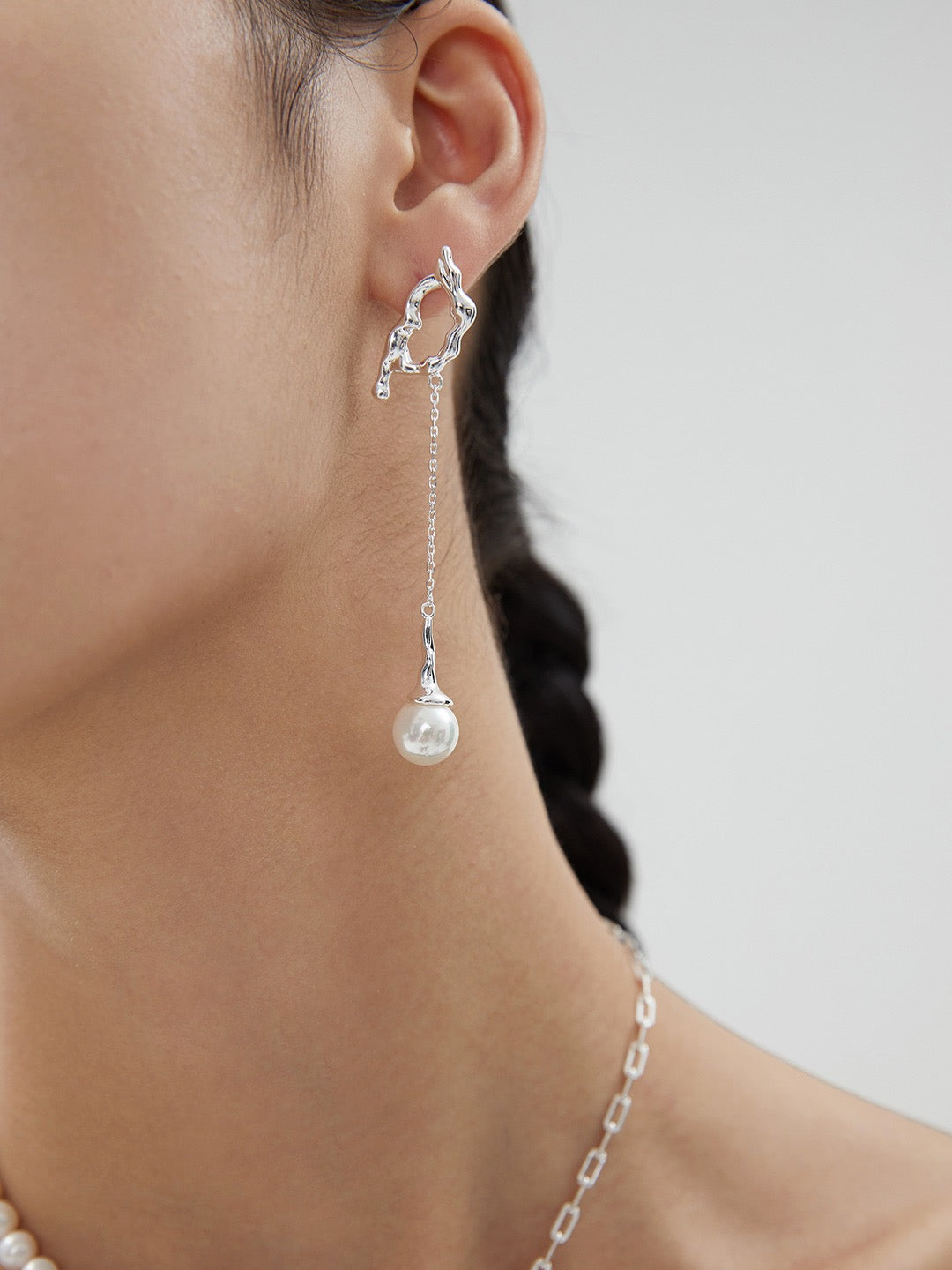 Asymmetrical Silver Chain Pearl Drop Earrings