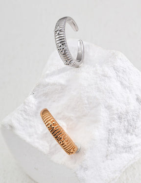 Textured Adjustable Ring - Ribbed Band Design