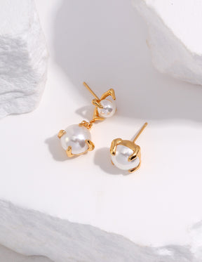 Pearl Claw Asymmetrical Earring
