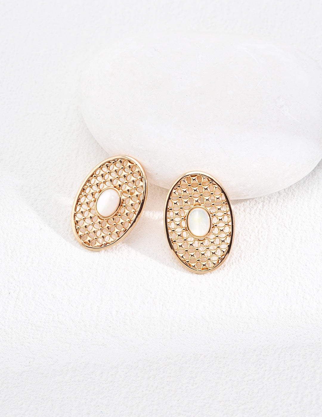 Idril 18k Gold Vermeil Mother Of Pearl Earrings|Hollow Carved Design Earrings|Lia Atelier