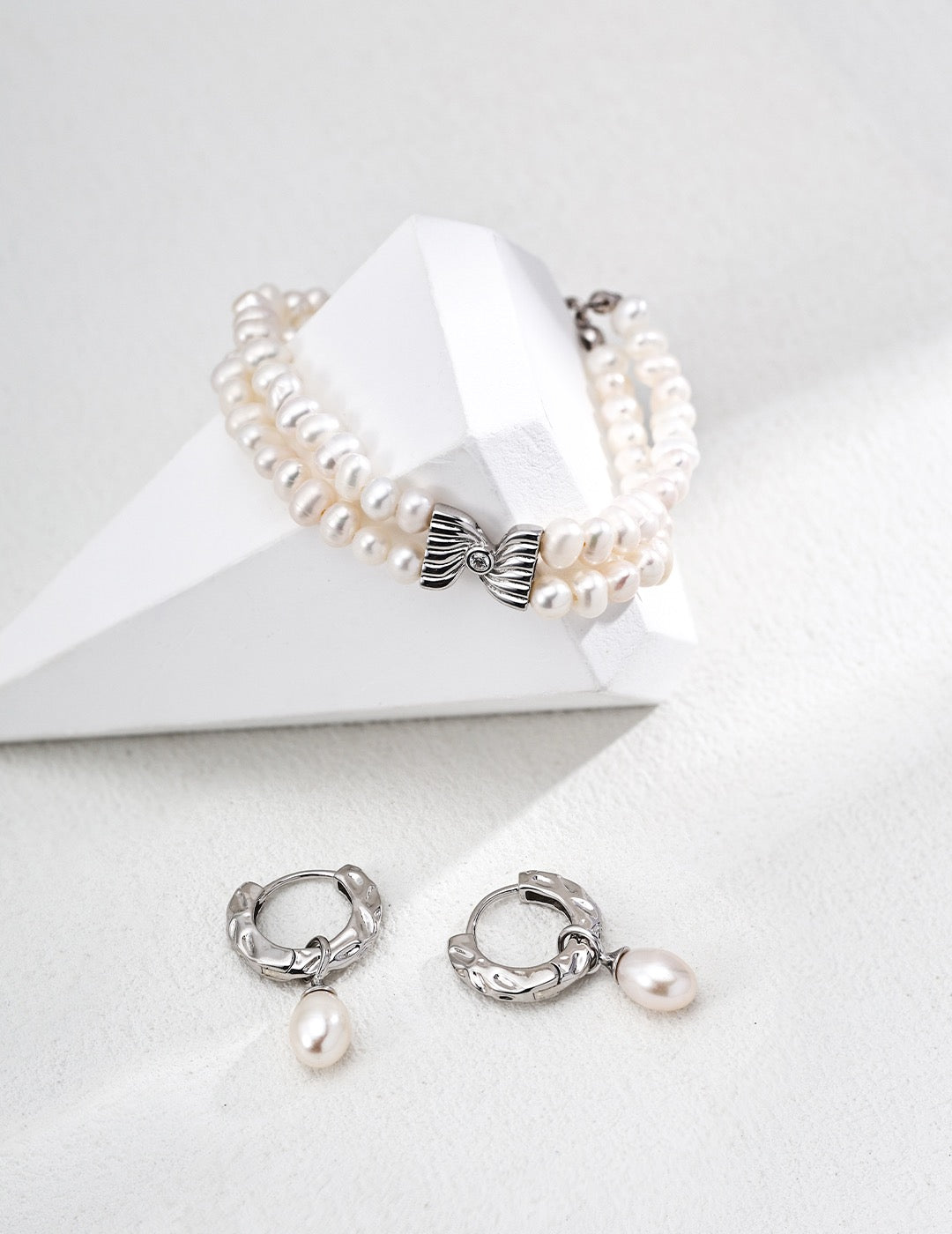 Ribbon Bow Double Pearl Bracelet in sterling silver for women 